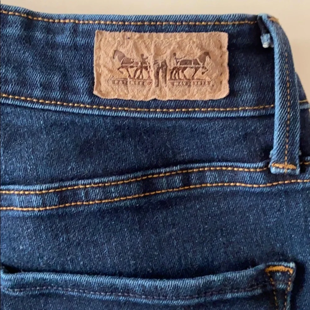 Levi’s Jeans Mid Rise Skinny Dark Blue Denim Jeans stretch sz 4 W27 L30 - Picture 11 of 16